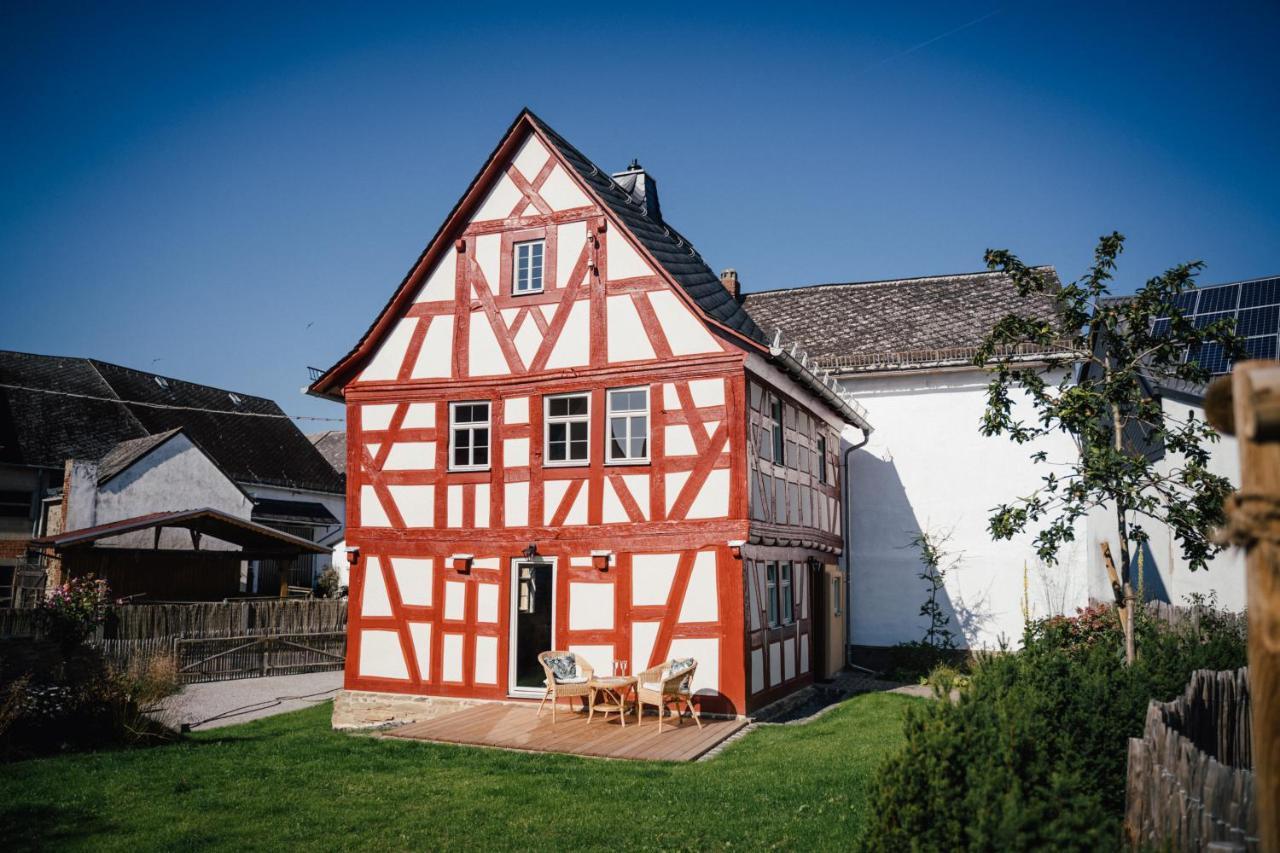 Fachwerkhaus - carbon neutral hotel in Unknown City