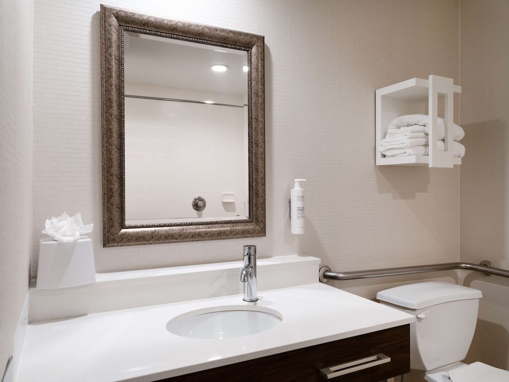 Hampton Inn Peachtree Corners Norcross - photo 16