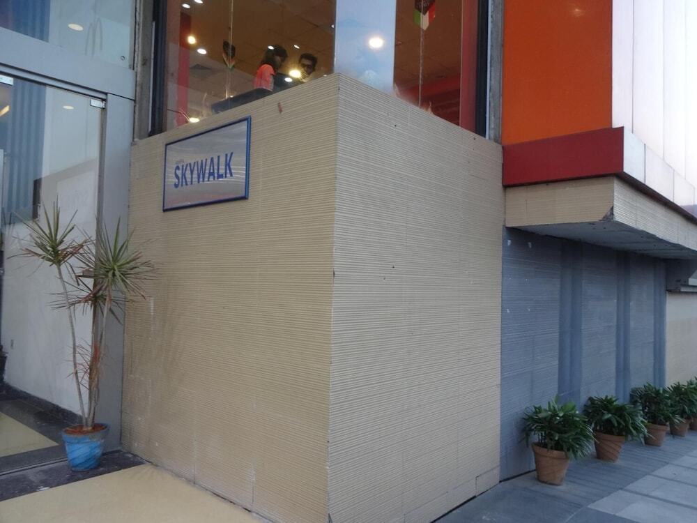 Skywalk Hotel - last minute hotel in Chennai
