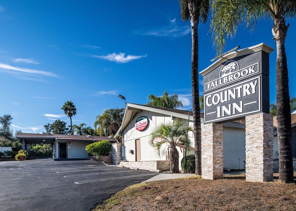 Fallbrook Country Inn - photo 15