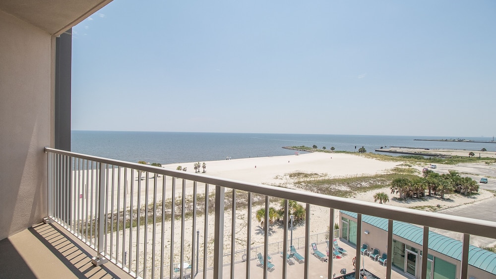 Sea Breeze 610 Deluxe — 4-Star Luxury Hotel in Biloxi, United States