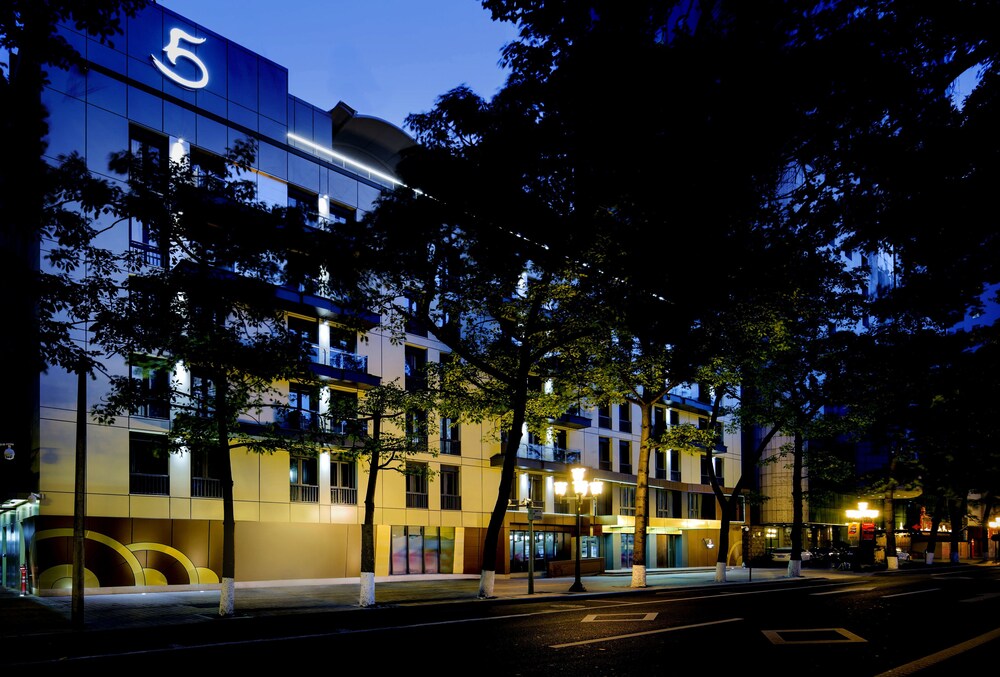 LN Hotel Five - last minute hotel in Guangzhou