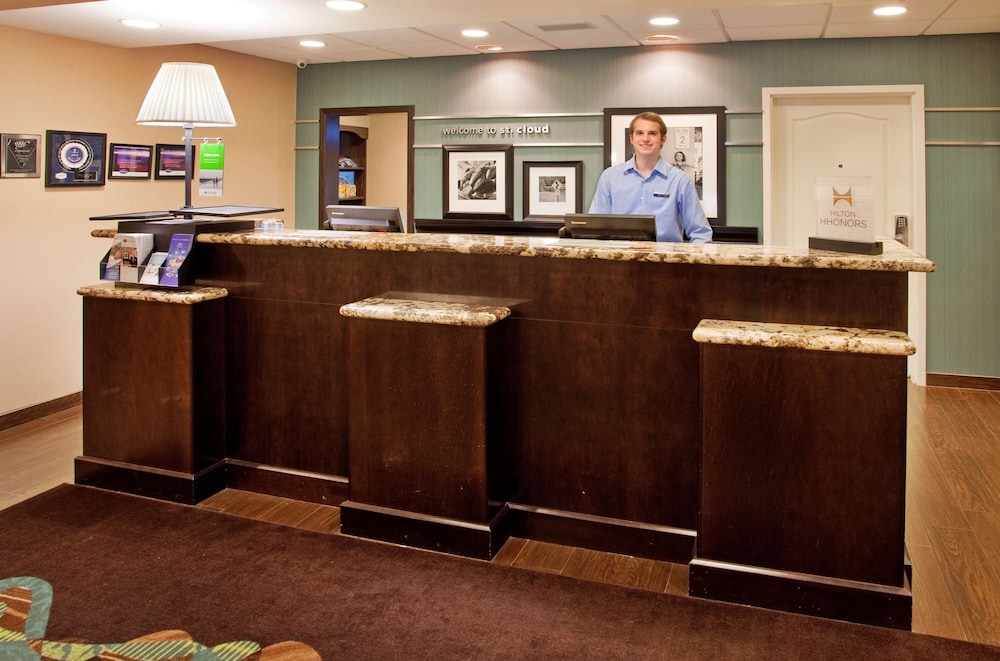 Hampton Inn & Suites St. Cloud MN - photo 3
