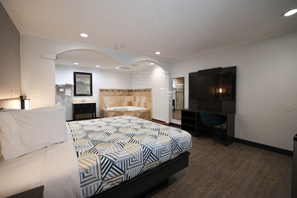 Motel6 Tustin CA Orange County — hotel in Tustin