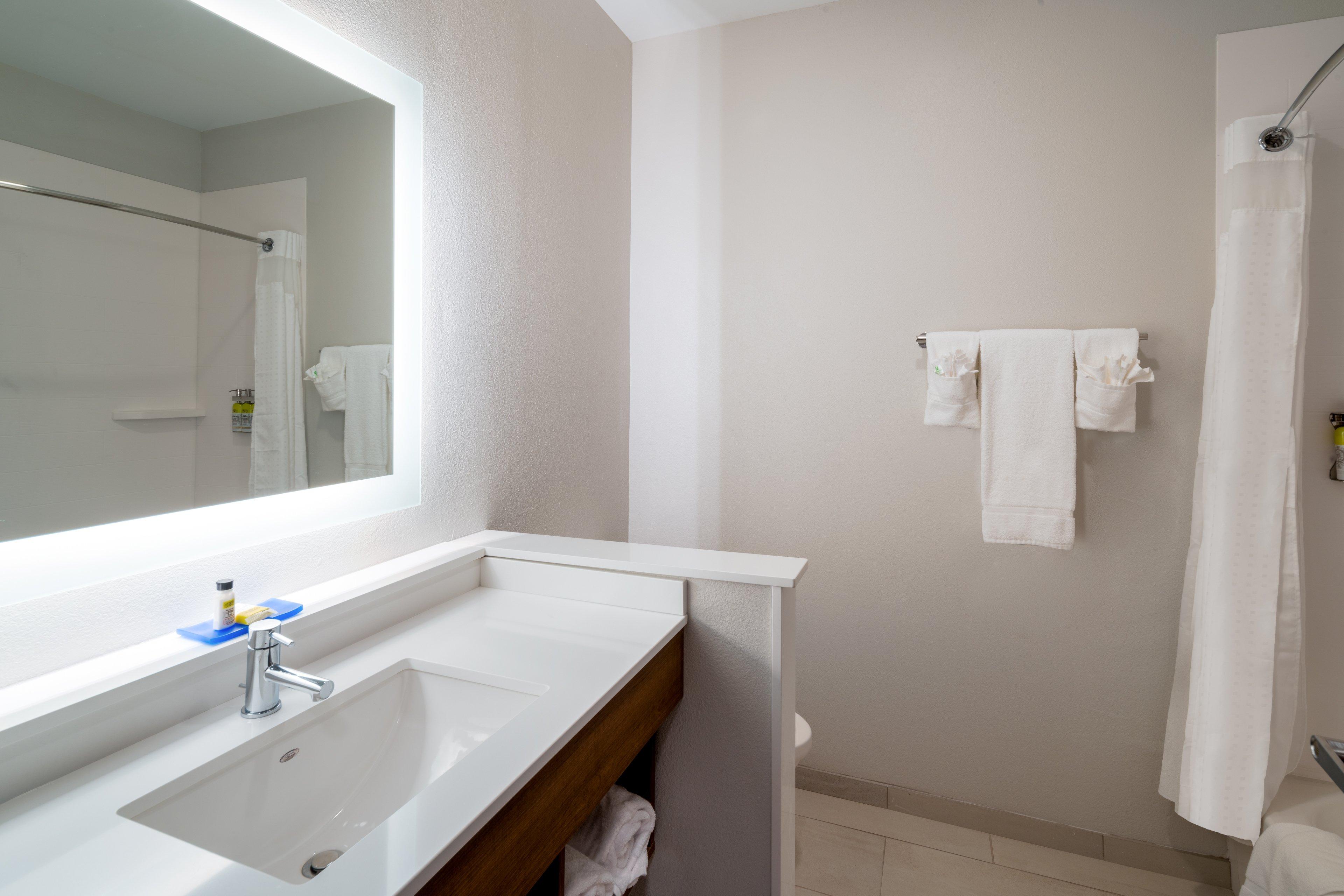 Holiday Inn Express & Suites St Peters by IHG - photo 23