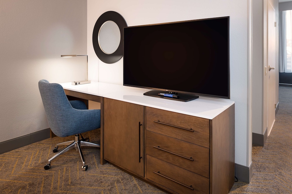 DoubleTree by Hilton Madison East WI - photo 36