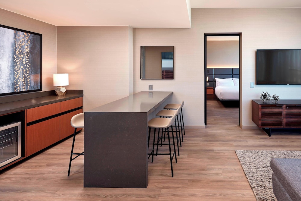 AC Hotel by Marriott San Jose Santa Clara - photo 16
