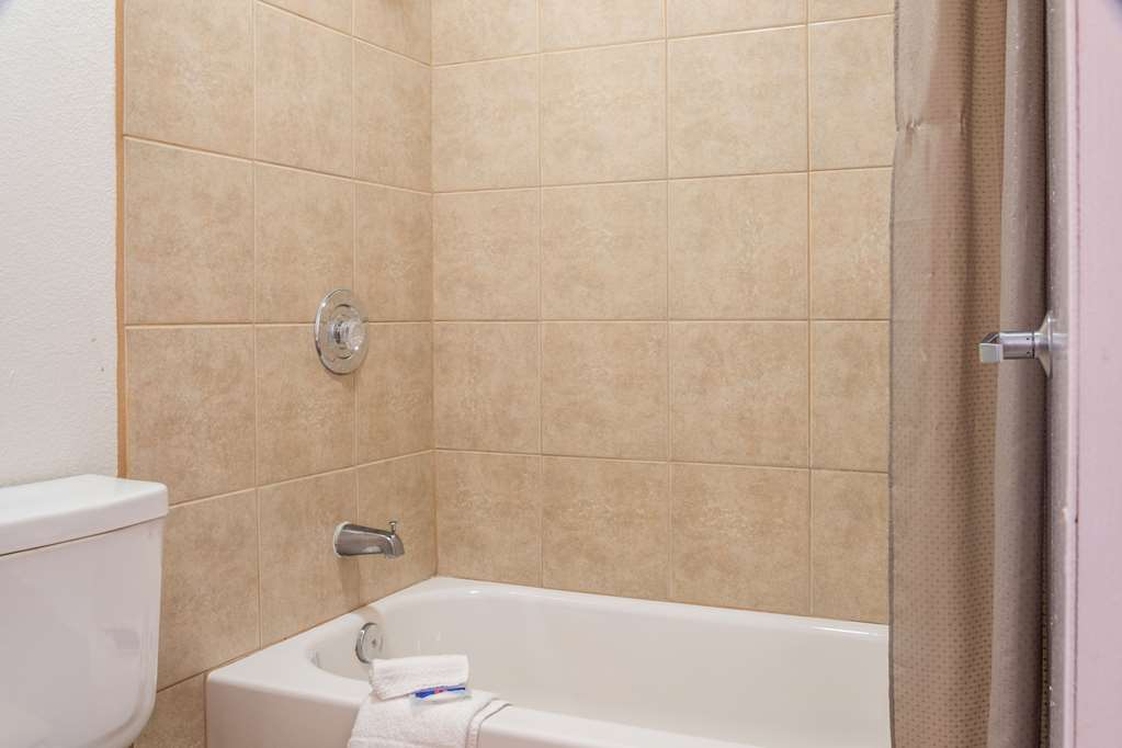 Motel 6 Mesquite TX Rodeo Convention Ctr - photo 24