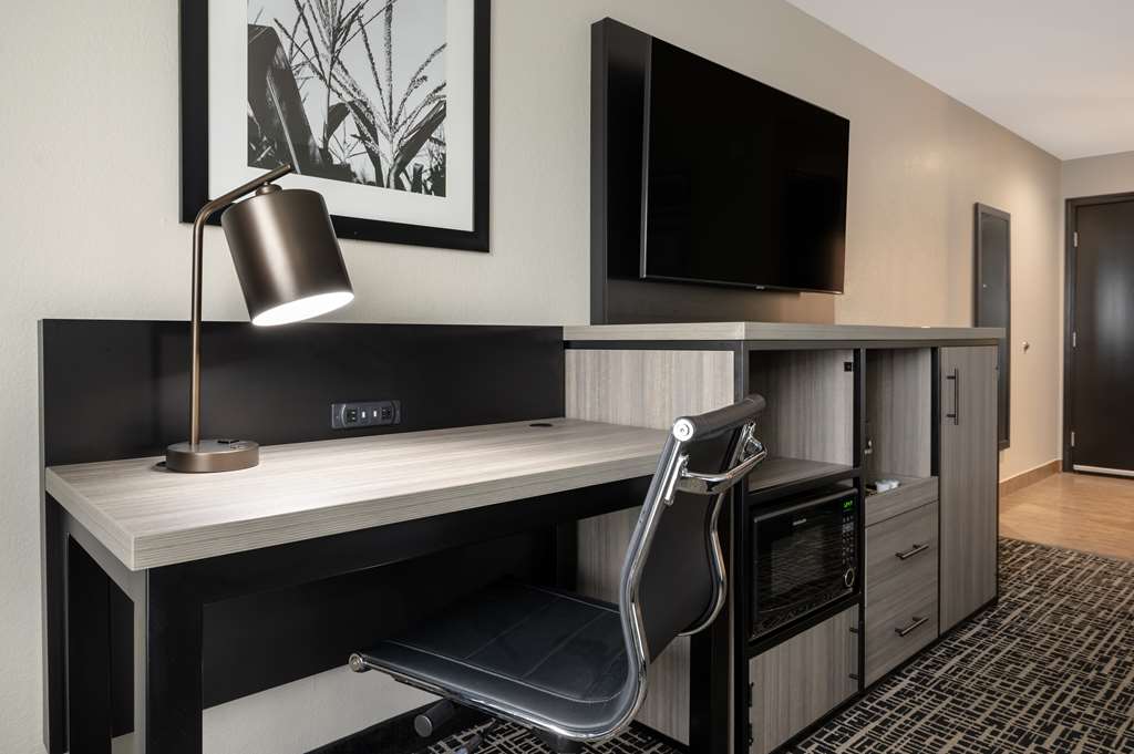 Best Western Plus Greenwood Indy South Inn - photo 28