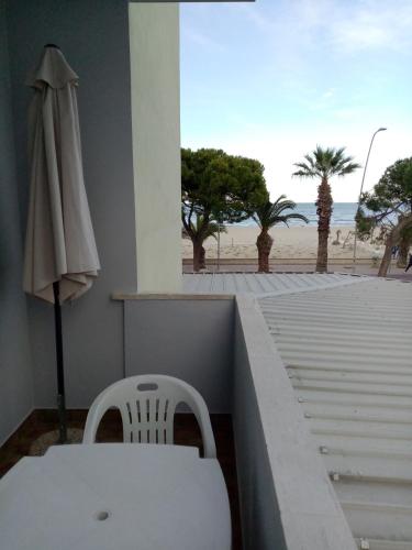 A Casa Di Luca E Gloria Fronte Mare — 4-Star Luxury Hotel in Tortoreto Lido, Italy
