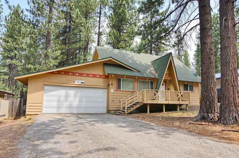 1519 Walkup By Redawning — South Lake Tahoe