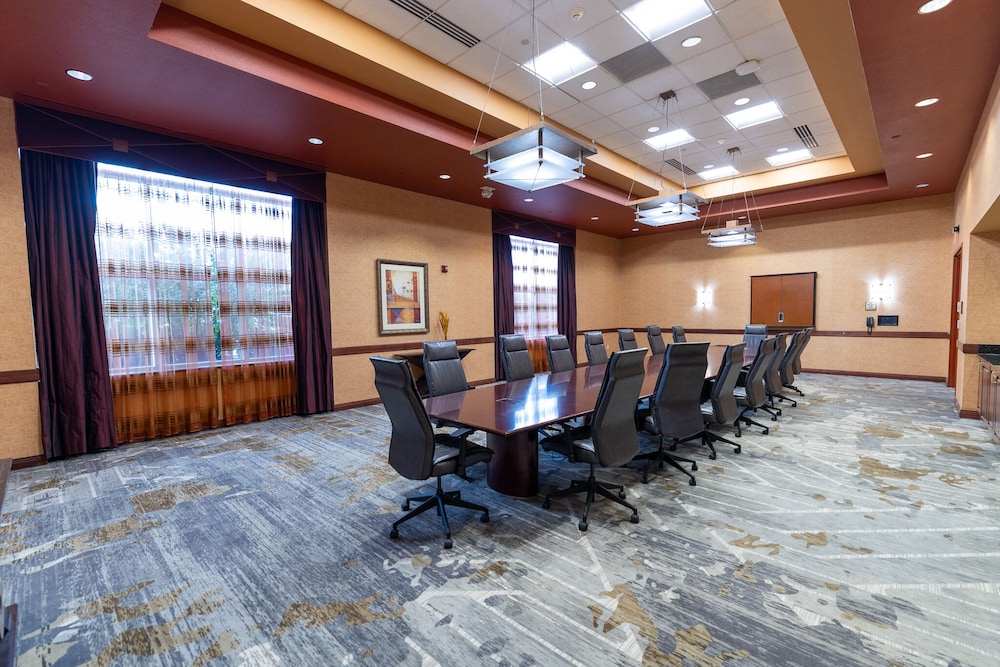 Embassy Suites Northwest Arkansas Hotel Spa & Convention - photo 59