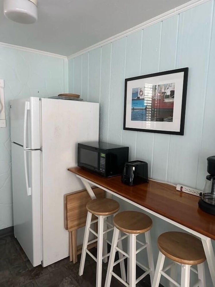 Vineyard Harbor Motel Private Beach - photo 299