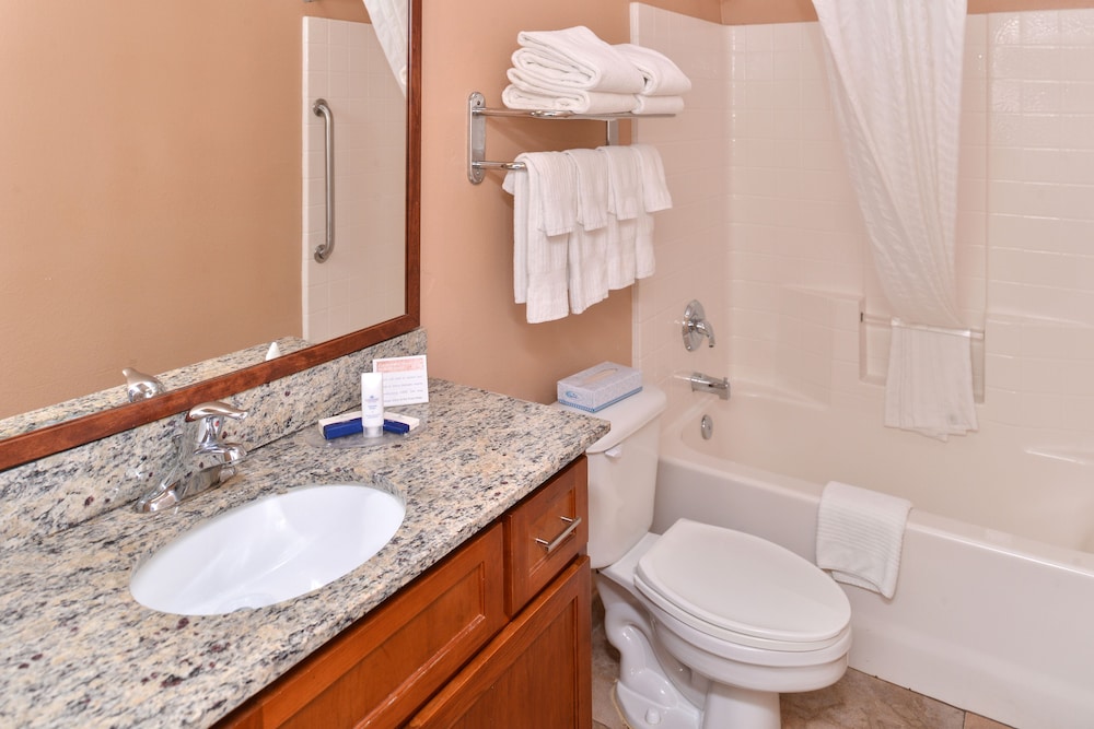 Candlewood Suites San Diego by IHG - photo 17