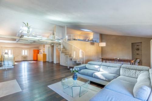 Sky Over Anfiteatro Unique Panorama — 4-Star Luxury Hotel in Lucca, Italy