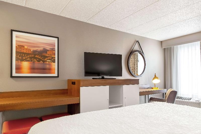 Hampton Inn Rockford - photo 63