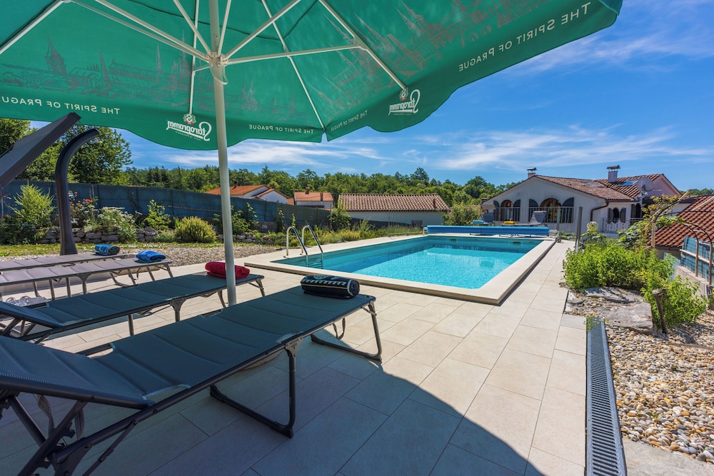 House Carpe Diem — 5-Star Luxury Hotel in Matulji, Croatia