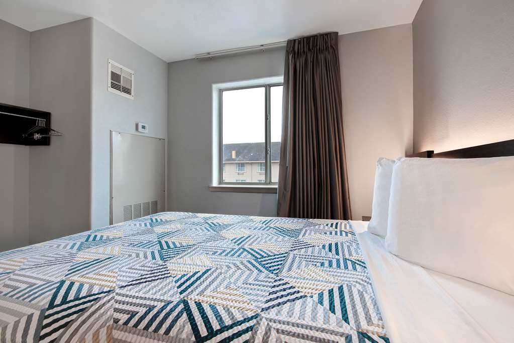 Motel 6 Pharr TX - photo 10