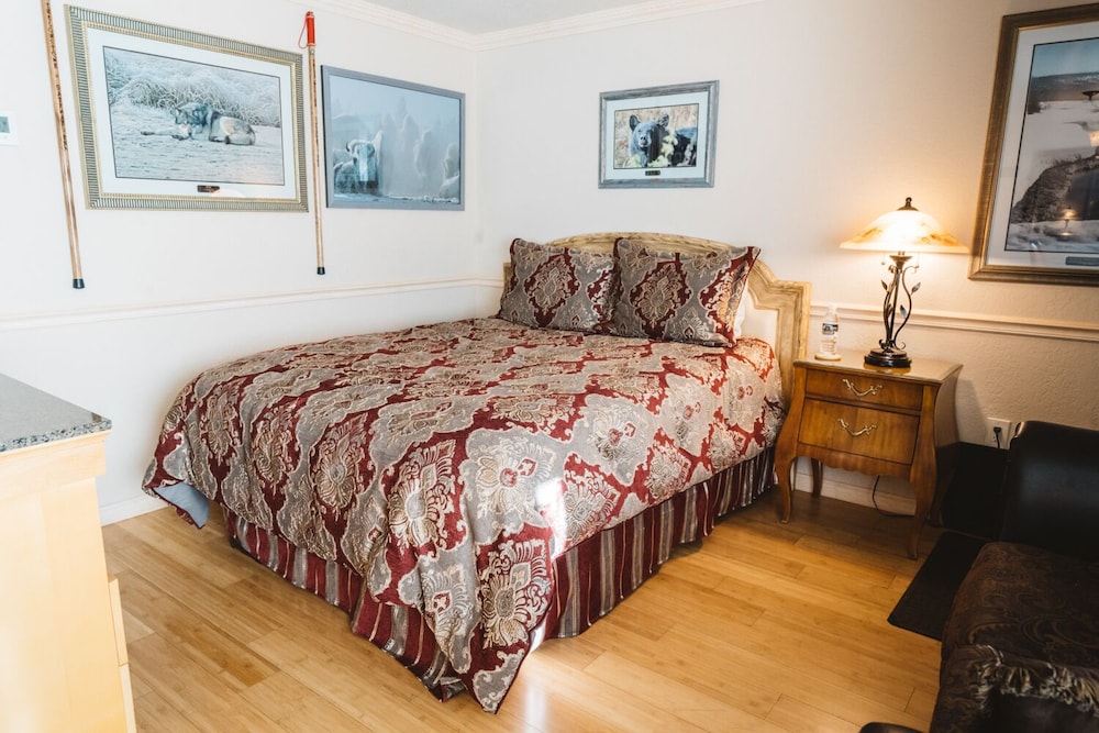Yellowstone Gateway Inn - photo 87