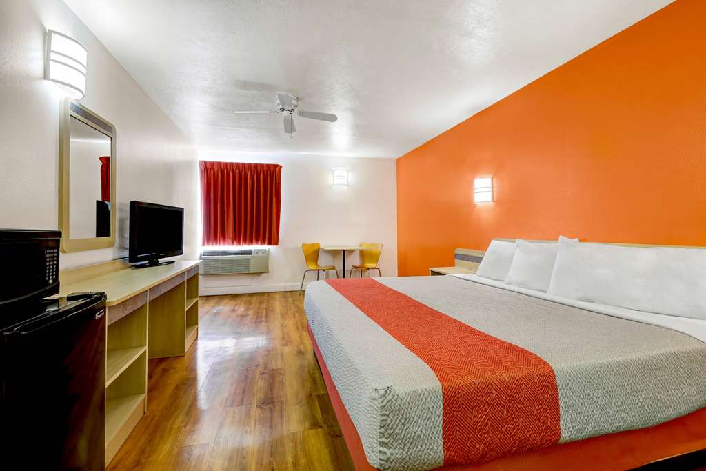 Motel 6 Beaver UT - photo 4