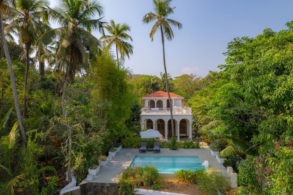Loto Bianco by Hireavilla Hidden Gem of Goa — hotel in Solim