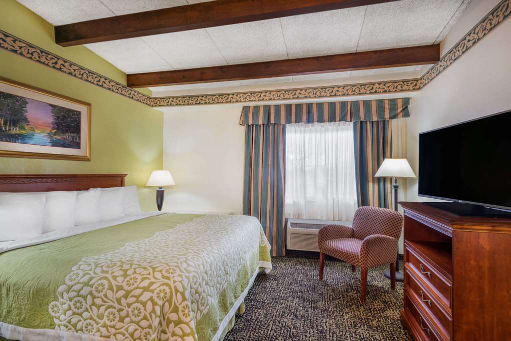 Days Inn by Wyndham Rutland Killington Area - photo 29