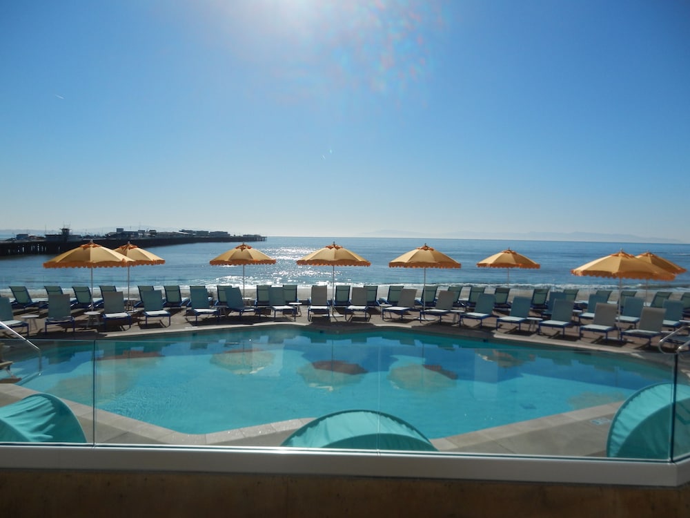 Dream Inn Santa Cruz — 4-Star Luxury Hotel in Santa Cruz, United States