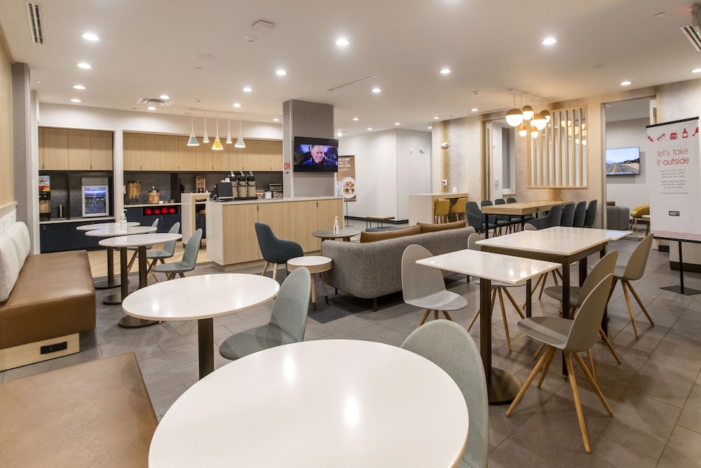 TownePlace Suites by Marriott Conroe - photo 33