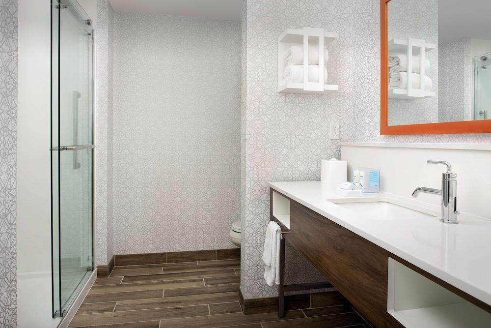 Hampton Inn Baltimore Downtown Convention Center - photo 29