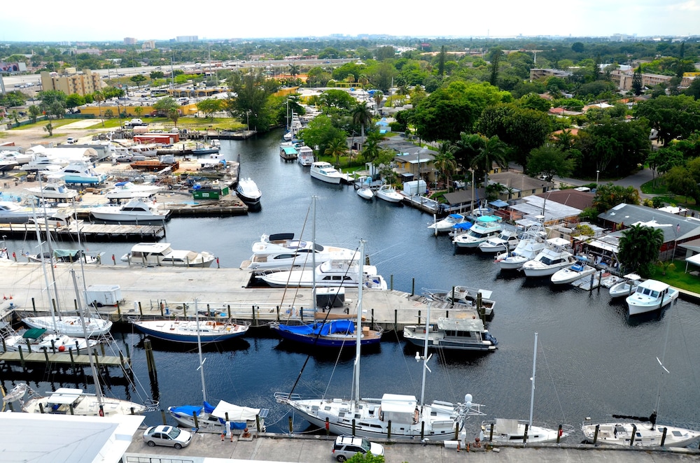 Riviera Luxury Living at River Oaks Marina and Tower - photo 68