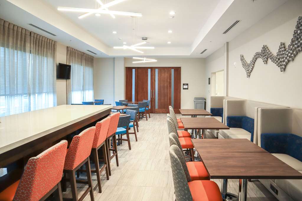 Comfort Suites Gainesville near University - photo 40