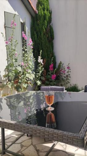 2 Pas de la Mer Sans Vis a Vis in Chatelaillon-Plage, France