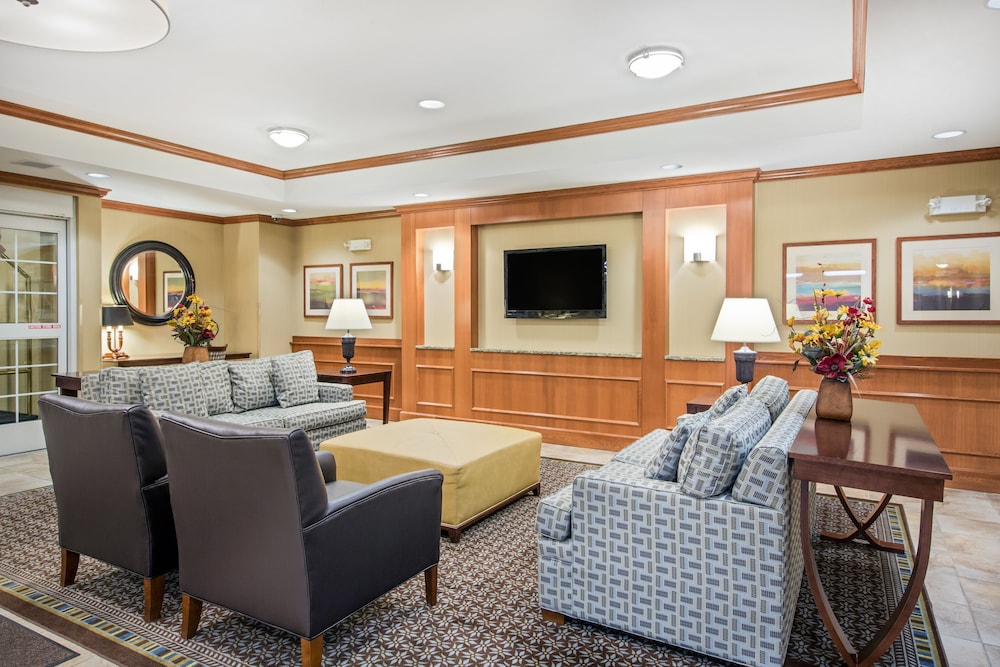 Candlewood Suites Pittsburgh Cranberry by IHG - photo 27