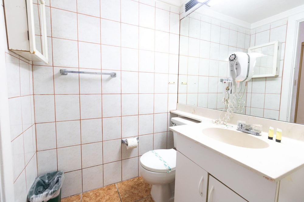 705 Partial Ocean View Hollywood Beach Resort - photo 10
