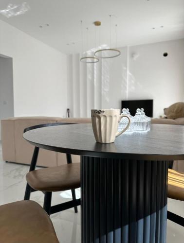 Home DeLuis — Gramsh — photo 3