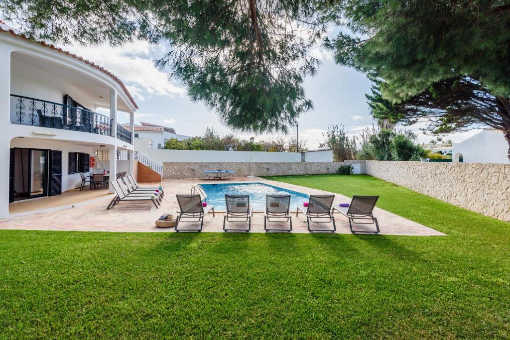 Villa Protea 5 bedroom beach air con wifi — 4-Star Luxury Hotel in Albufeira, Portugal