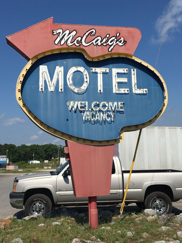 McCaig Motel - photo 14