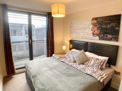 The Arcadian Birmingham City Centre by Lark Accommodation Cosy 1 bedroom Flat — 4-Star Luxury Hotel in Birmingham, United Kingdom
