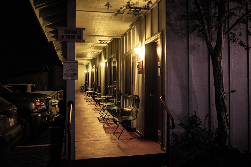 Yosemite Gateway Motel - photo 71