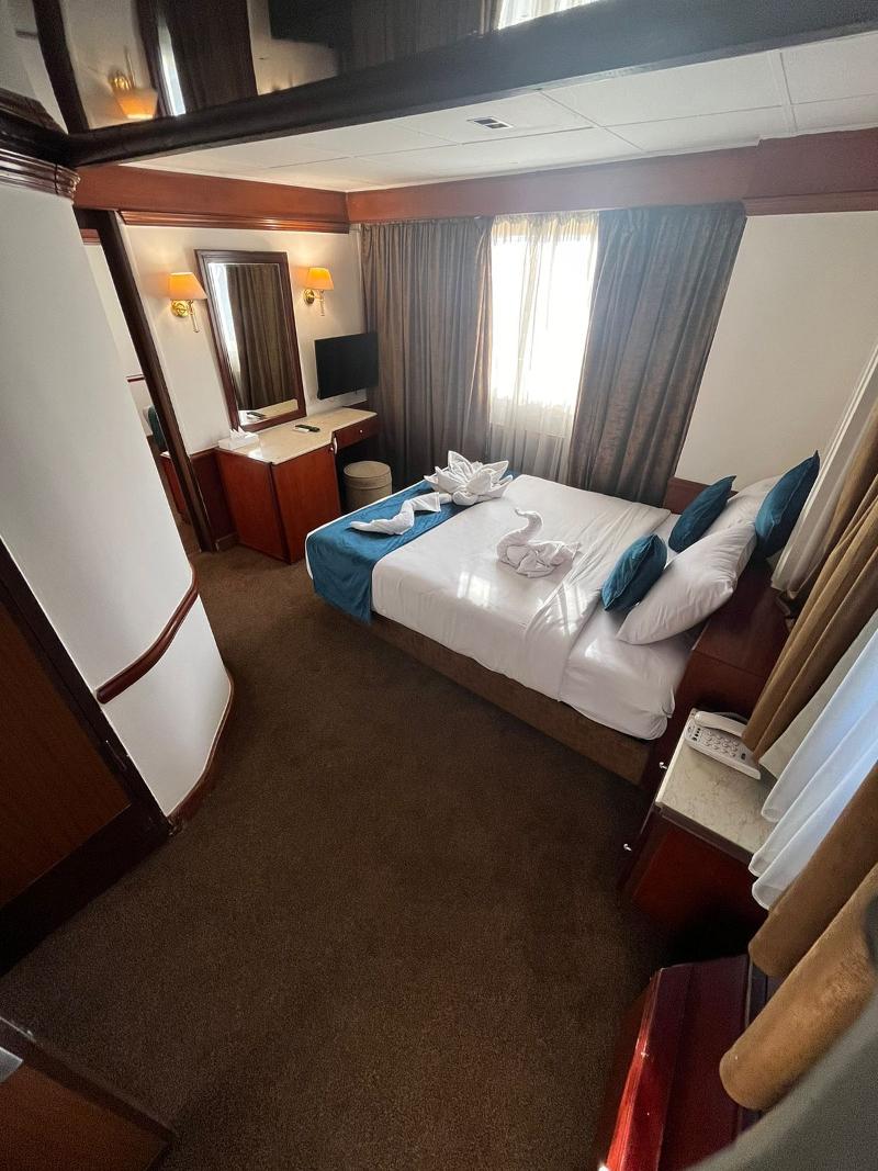 Prince Omar Cruise — 5-Star Luxury Hotel in Cairo, Egypt