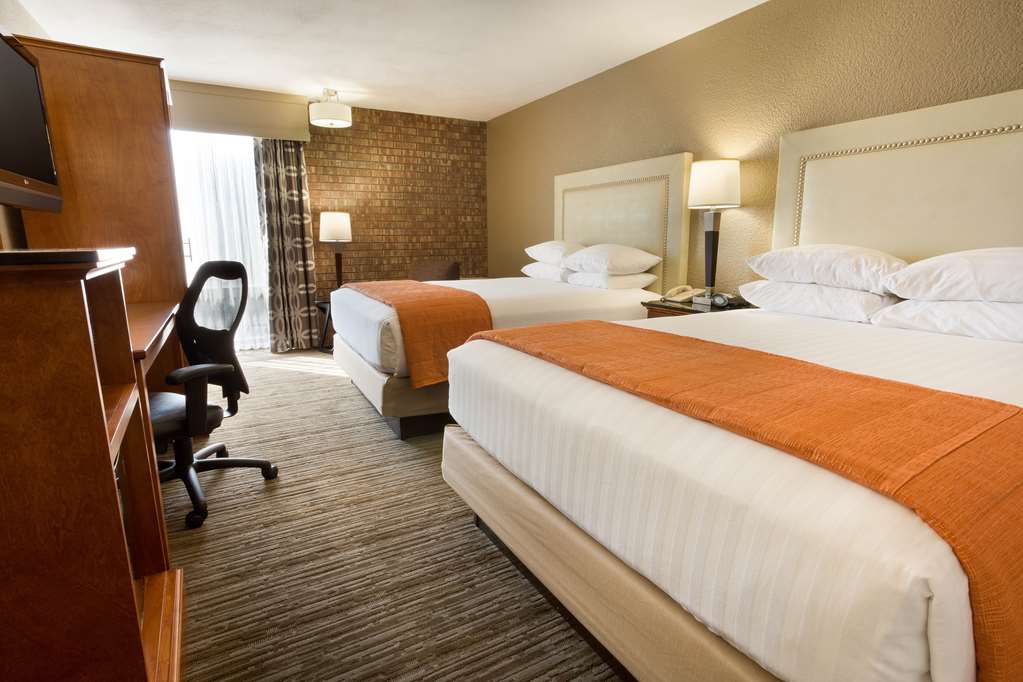 Drury Inn & Suites Austin North - photo 14