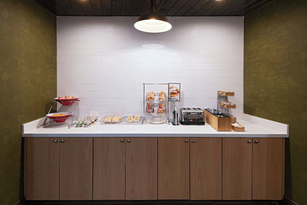 Fairfield Inn & Suites by Marriott Waller - photo 22