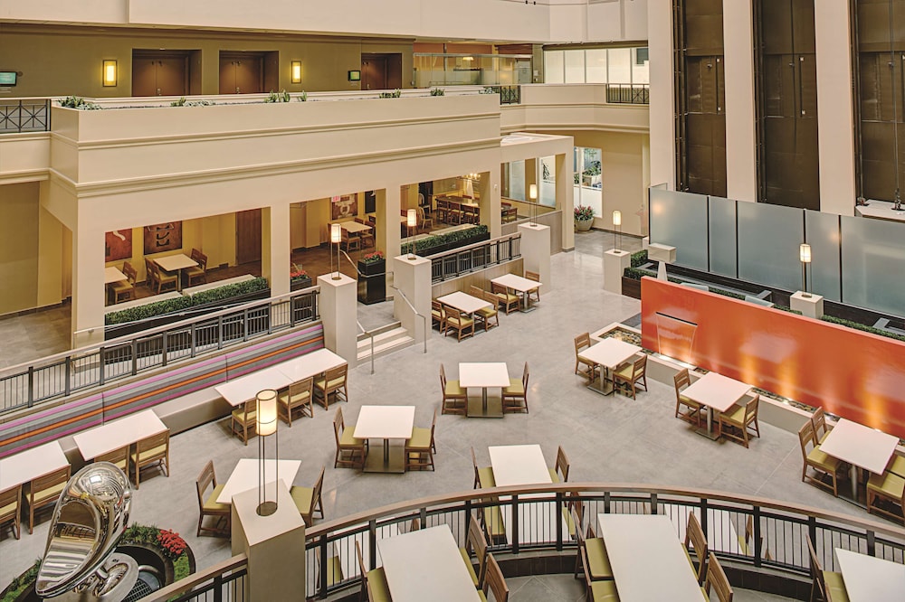 Embassy Suites by Hilton San Diego Bay Downtown - photo 8