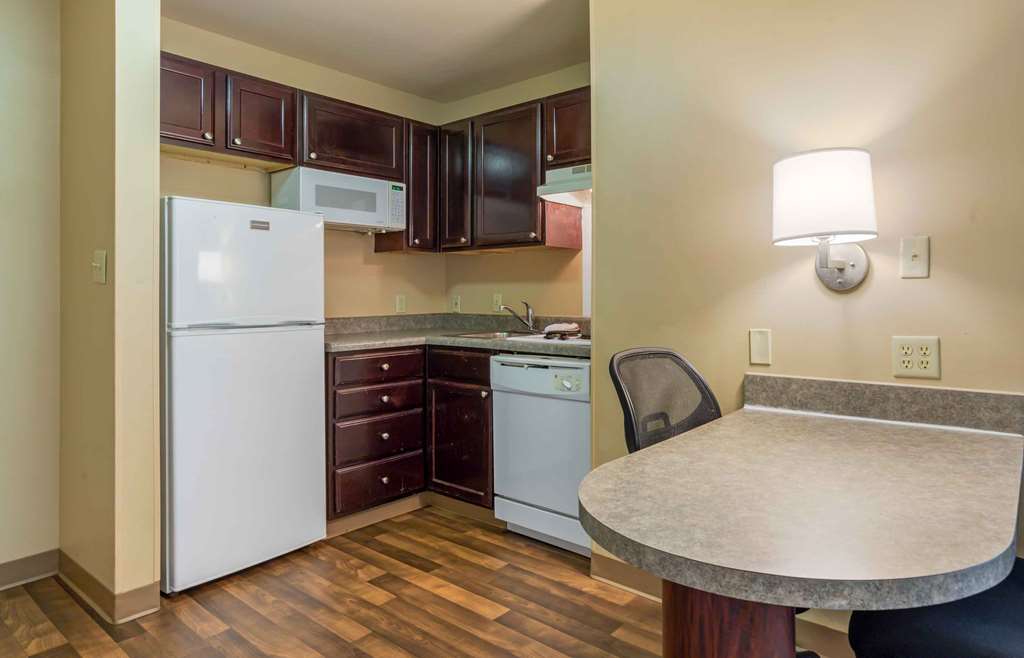 Extended Stay America Suites Columbia Northwest Harbison - photo 22