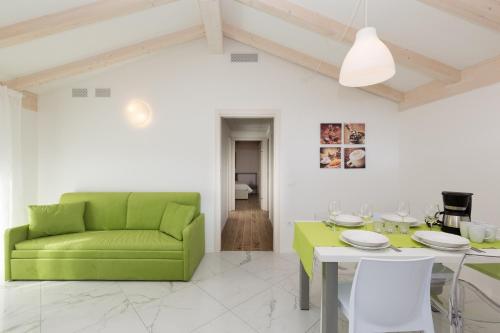 Residence Klima House de Vilos — 4-Star Luxury Hotel in Arco, Italy