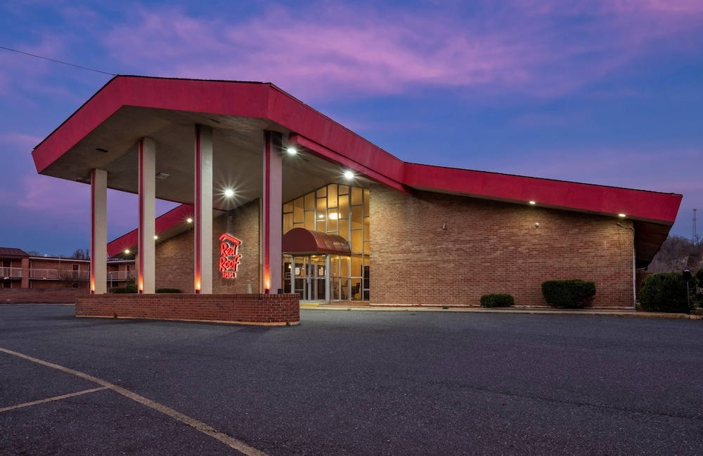 Red Roof Inn Marion VA - photo 25