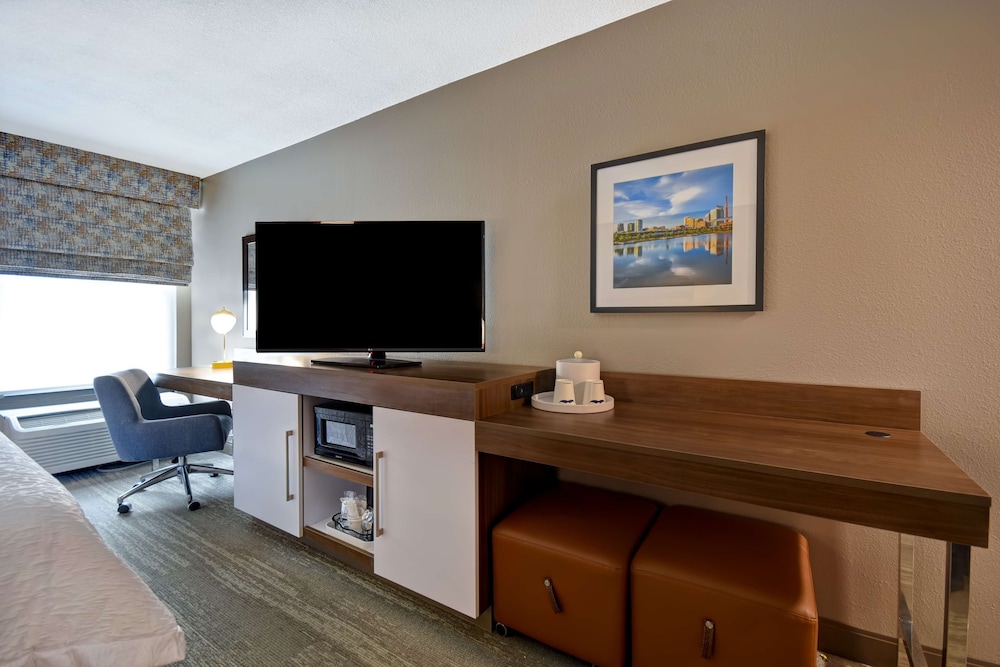 Hampton Inn Birmingham Colonnade 280 - photo 26
