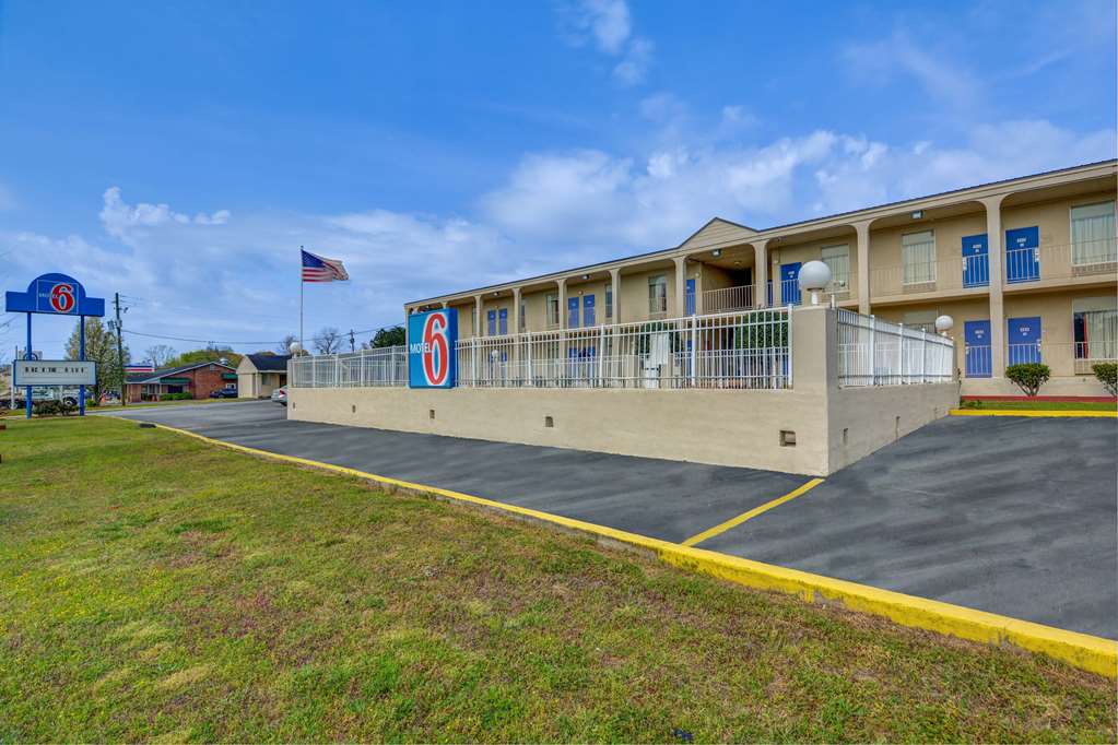 Motel 6 Americus GA - photo 5