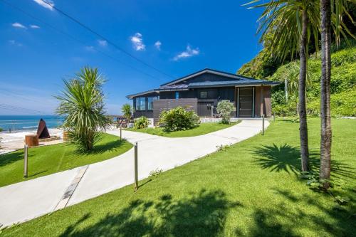 Resort Villa With 180degree Panoramic Ocean View — Kisarazu
