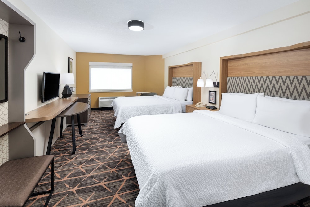 Holiday Inn Redding by IHG - photo 46